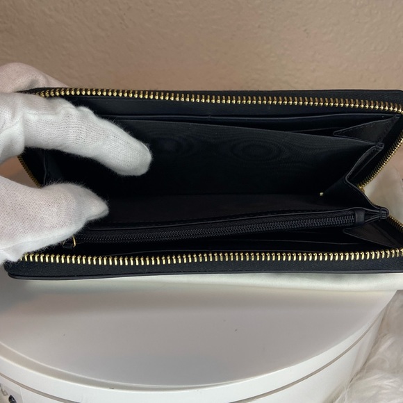 Gucci EUC Bamboo Pearl Zip Around Wallet in Matte Black Calfskin - Picture 12 of 12